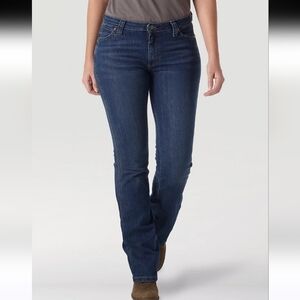 Wrangler Women's RIGGS Workwear Mid-rise Bootcut Work Jean in Light Stone 14X34‎
